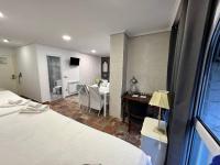 Studio Apartment (4 Adults)
