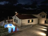 Villa Aranea mit Privatem Pool !!! - Bed and Breakfast Gustirna