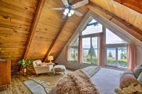 Coastal Cabin with Puget Sound and Rainier Views! - B&B