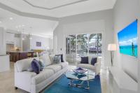 SW exposure home on wide canal with pool and spa - B&B Marco Island