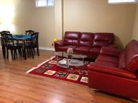 Spacious 2 Bedroom guest suite - B&B Toronto