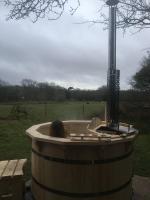 Sky View Shepherd's Huts with Woodburning Hot Tub - B&B Redruth