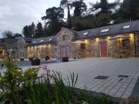 Magical 3-Bed Stone Built Cottage - Sleeps 6 - B&B Ballynahinch
