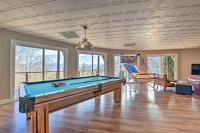 Scenic Pet-Friendly House with Private Hot Tub! - Bed and Breakfast