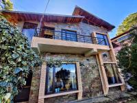 Mysa by Meraki - Entire Villa with Himalayan Views - B&B