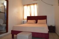 Hostal El Naufrago 1 - Bed and Breakfast Manta