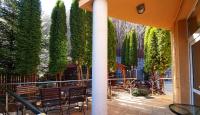 Marble Villa: Luxury estate - central but intimate - B&B