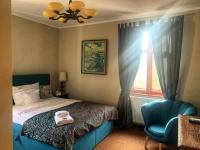Queen Room with Garden View