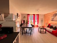 T2 ensoleillé. Terrasse et vaste jardin commun - Bed and Breakfast Cauterets