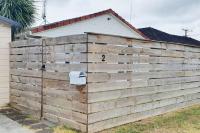 Cheerful 3BR Home With Free WiFi & Netflix - Bed and Breakfast