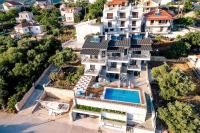 Villa "Mons & Mare" - Bed and Breakfast Pérdika