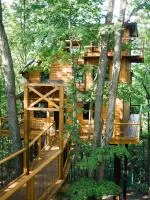 Treehouse #1 by Amish Country Lodging - B&B Millersburg