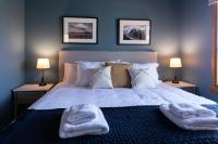 Oliver Mountain Home Blue - B&B
