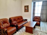 Исы Байзакова 131, новостройка - Chambres d’hôtes Pavlodar