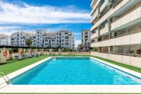 LetsMarbella - NEW 2BR APARTMENT IN PUERTO BANUS - POOL & PARKING - Bed and Breakfast