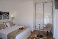 One-Bedroom Apartment with Terrace and Sea View