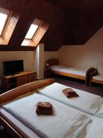 Triple Room with Private Bathroom