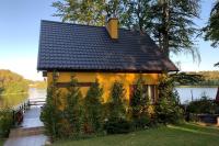 Holiday Home on Lake Marchowo with Terrace - B&B Koleczkowo