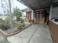 Omah Rere Full 1 Rumah, 2 kamar AC - B&B Gondowulung