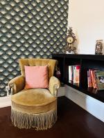 Camera Matrimoniale con Bagno in Comune 