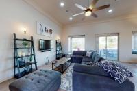 Walnut Tree - B&B Tucson