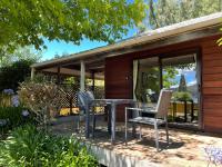 Motuoapa Bay Chalets - B&B