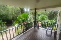 Private Rainforest Ridge Retreat - B&B