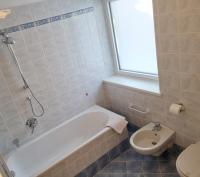 Apartment mit Balkon