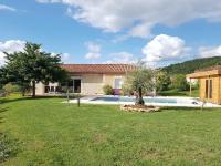 Villa spacieuse 4 chambres Gîte les manoques - B&B Prayssac