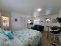 Deluxe Studio
