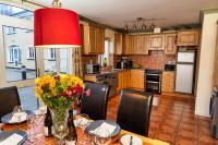 21 Killarney Holiday Village - B&B
