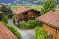 Chalet in Fügen near Spieljochbahn Lift - B&B Fügen
