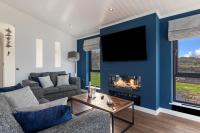 Hiraeth - Luxury Lodge with Hot Tub, Close to Beach - B&B Penally