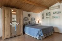 One-Bedroom Apartment with Sea View