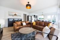 VILLA CITY GARDEN - Maison Spacieuse et Jardin - Proche Centre ville - B&B Cholet