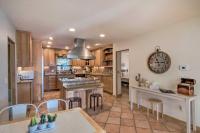 Buena Vista Oasis with Mtn Views, 3 Mi to Dtwn! - B&B Buena Vista