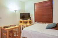 Downtown Studio Apt, Near Grocery And Hospitals - Bed and Breakfast Boston