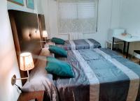 Driepersoonskamer met Eigen Badkamer