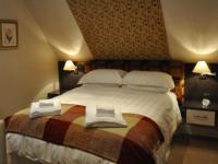 Deluxe King Room Front