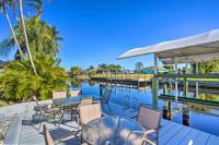 B&B Cape Coral - Breezy Cape Coral House with Game Room and Lanai! - Bed and Breakfast Cape Coral