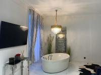 Tiltų 5 Jacuzzi Apartment - Ferienwohnung Klaipėda