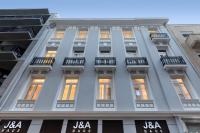 J&A Luxury Residence - Bed and Breakfast