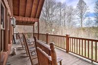 6 Mi to Great Smoky Mtns Quiet Cabin with Hot Tub - Ferienwohnung Sevierville