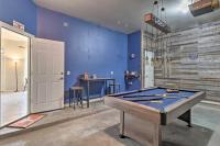 Airy Villa in Austin w/ Badminton/Volleyball Court - Chambres d'hôtes Austin
