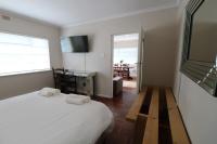 Deluxe Apartment (Upper Floor)