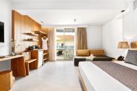 Garden View Triple Room with Hot tub