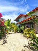 Casa Ceiba Samara - Bed and Breakfast