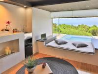 鸛巣（ムカカヴィラ コウノス) - B&B Nakijin