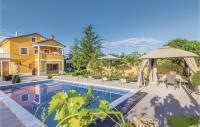 B&B Gržići - Awesome Apartment In Gracisce With 3 Bedrooms, Wifi And Outdoor Swimming Pool - Bed and Breakfast Gržići