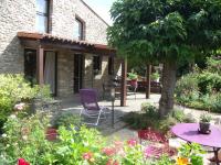 L' Esterlanges SUITE FAMILLE 2 chambres 4 personnes PROCHE PUYduFOU - B&B Saint-Vincent-Sterlanges